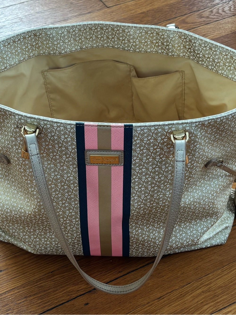 Lilly Pulitzer Mizner Gold Tote - Picture 11 of 16